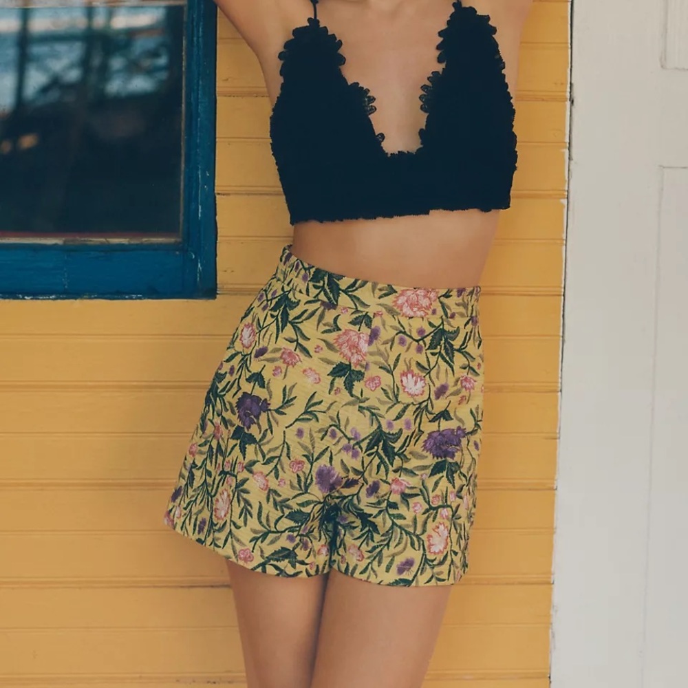 La Fuori Embroidered Shorts